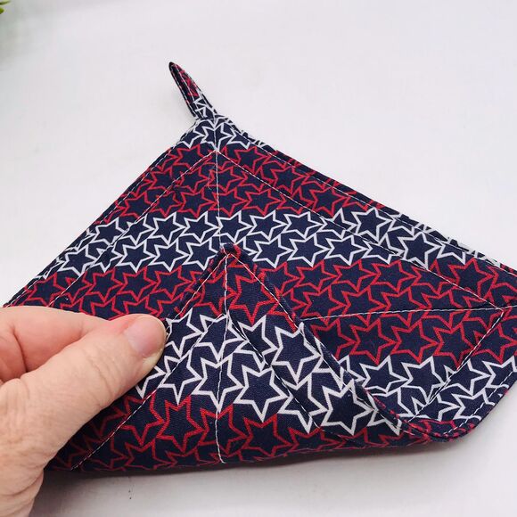 4 Piece Baking Set: 2 Finger Hotpads and 2 Square Potholders, Patriotic Stars - Picture 3 of 8